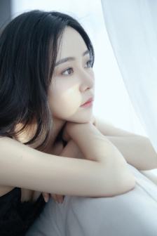 客厅乱H伦亲女小说